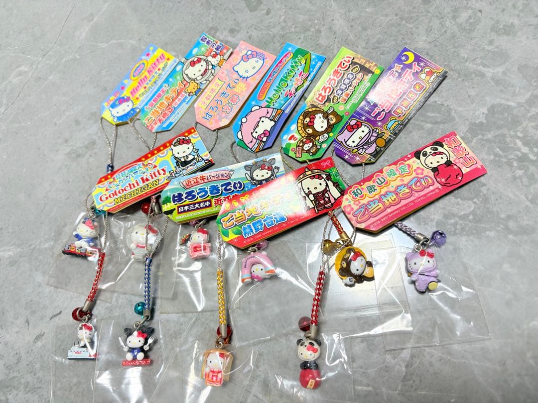 【まとめ売り】 ご当地キティ ストラップ 62個セット