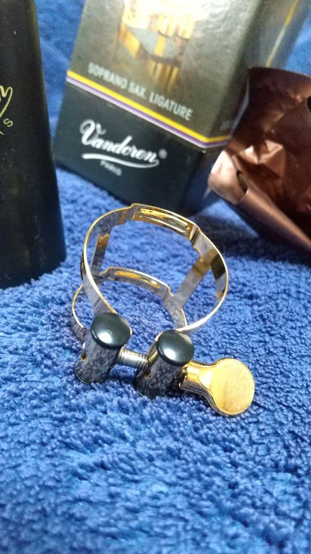 ソプラノサックス用　リガチャー　vandoren lc56dp