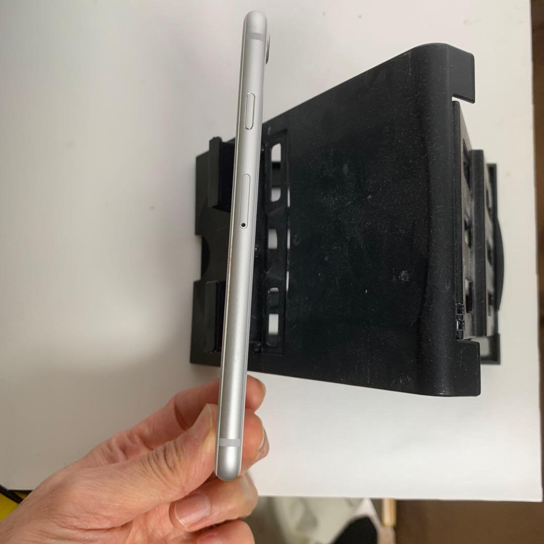 Apple iPhone8 64GB シルバーSIMフリー