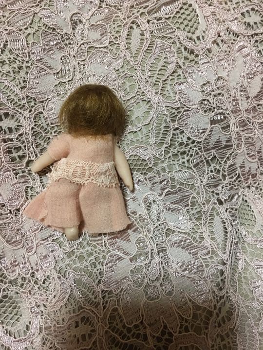 ☺︎︎ ハンドメイド  約7センチの女の子 ooak doll ✽.。.◇