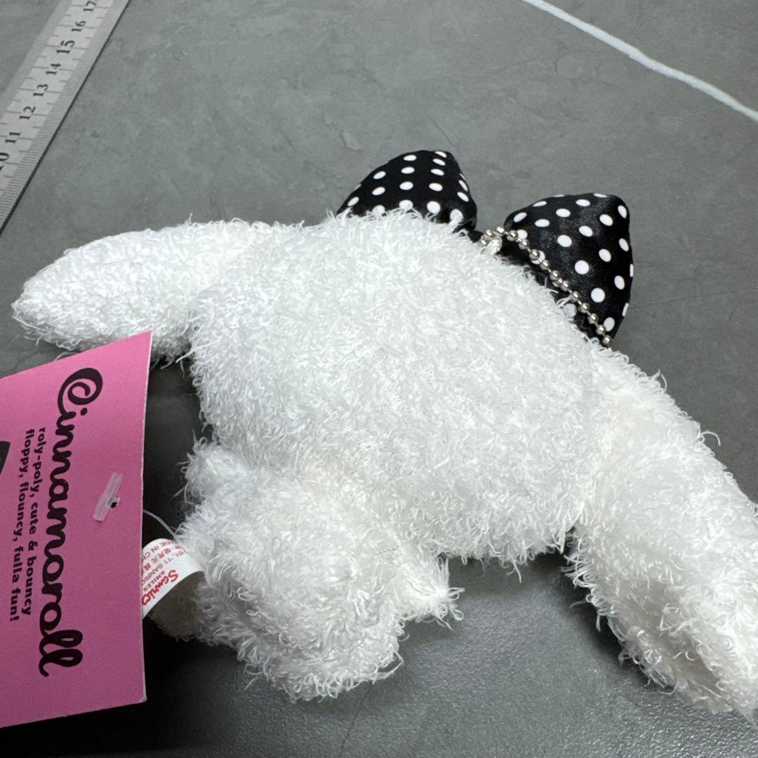 レア　サンリオ　シナモンロール　マスコット　ボールチェーン　ぬいぐるみ