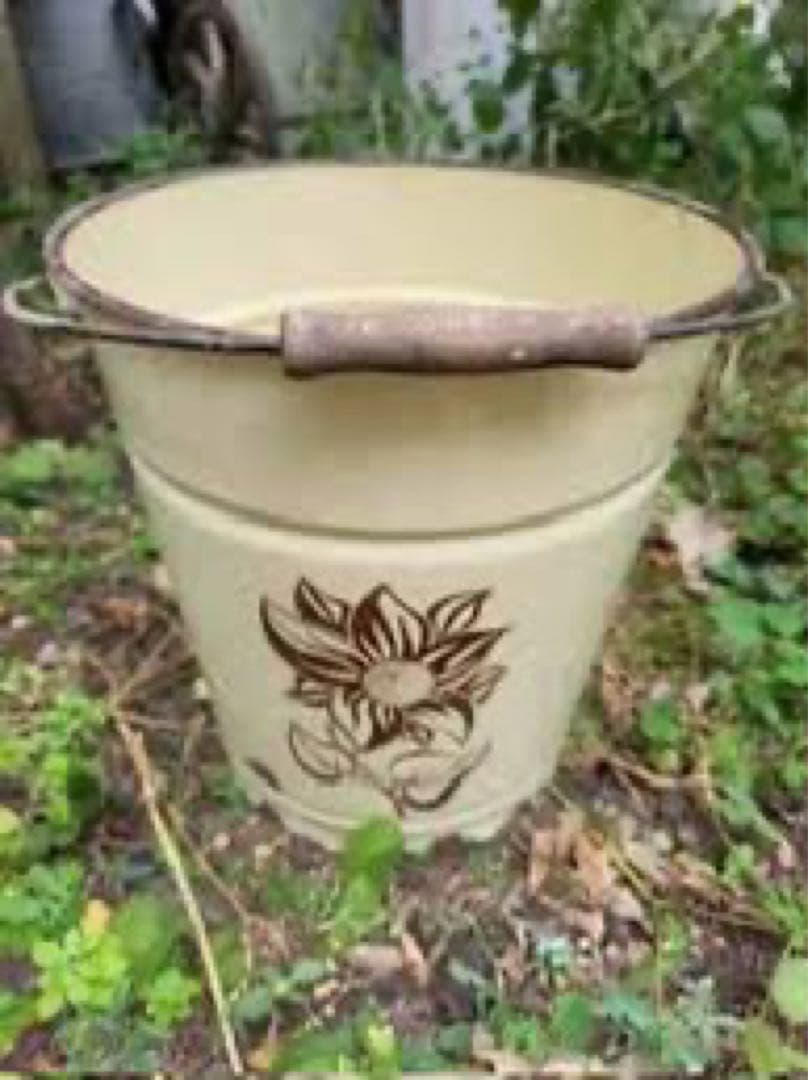 ホーロー 琺瑯 バケツ インダストリアル シャビー 蚤の市 ヴィンテージ