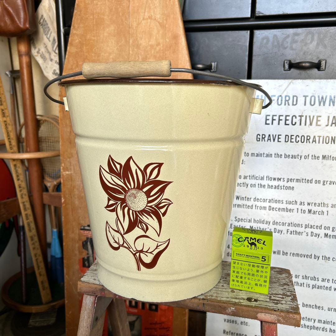 ホーロー 琺瑯 バケツ インダストリアル シャビー 蚤の市 ヴィンテージ