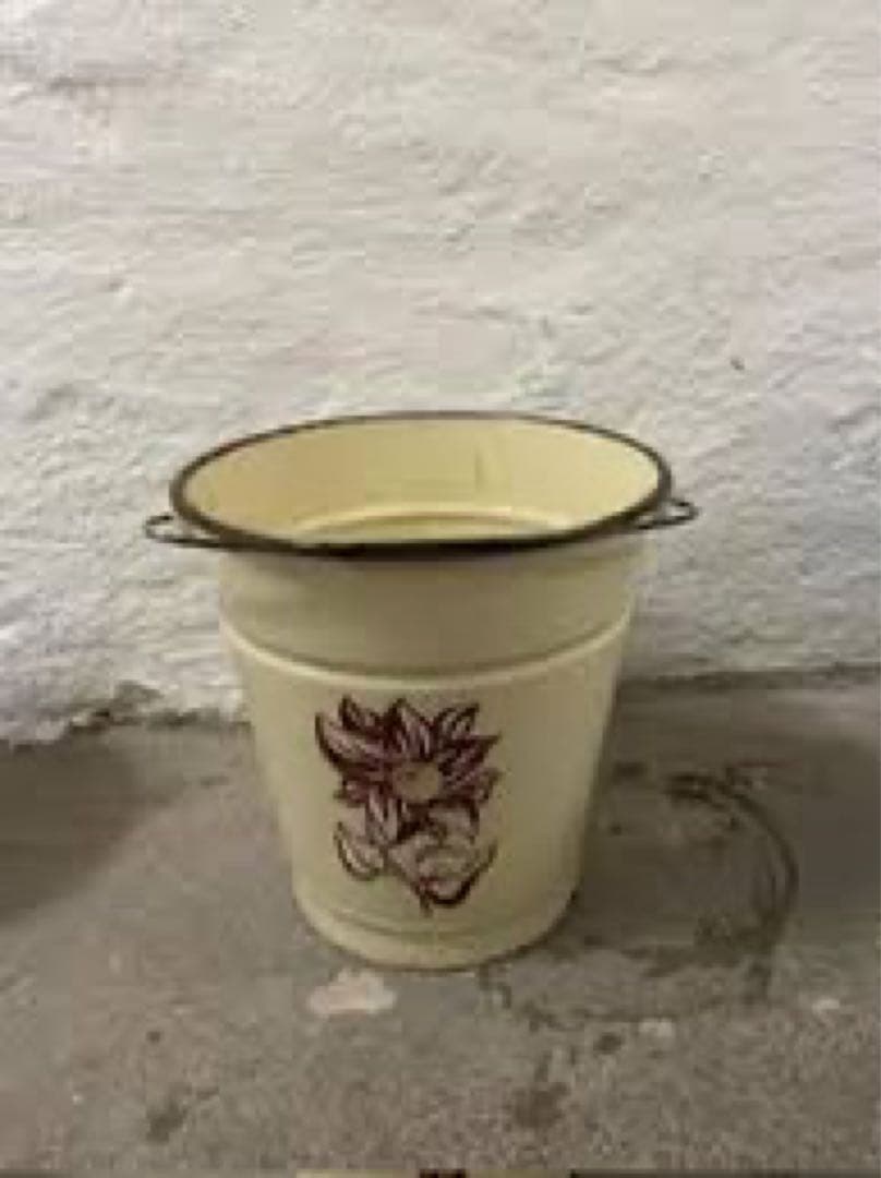 ホーロー 琺瑯 バケツ インダストリアル シャビー 蚤の市 ヴィンテージ