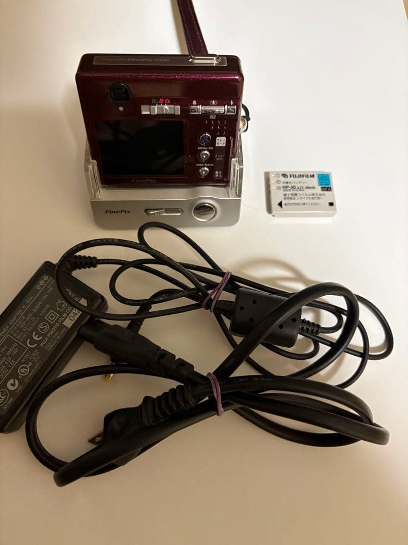 Fujifilm FinePix F440 コンパクトデジタルカメラ