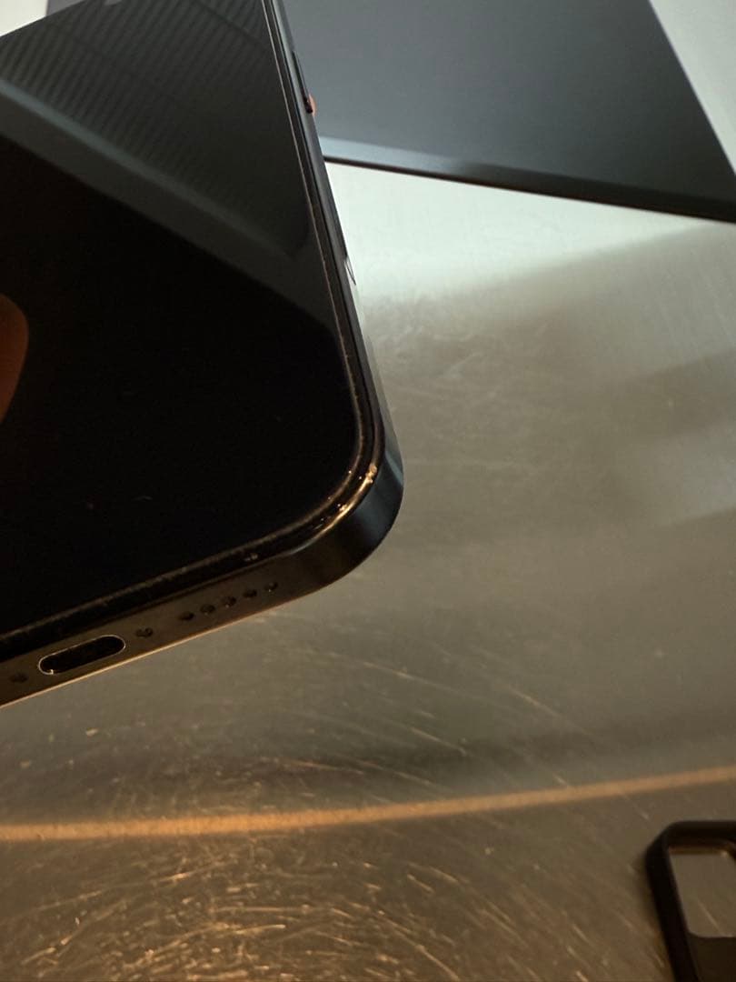 Apple iPhone 16Pro 1TB ブラックチタニウム