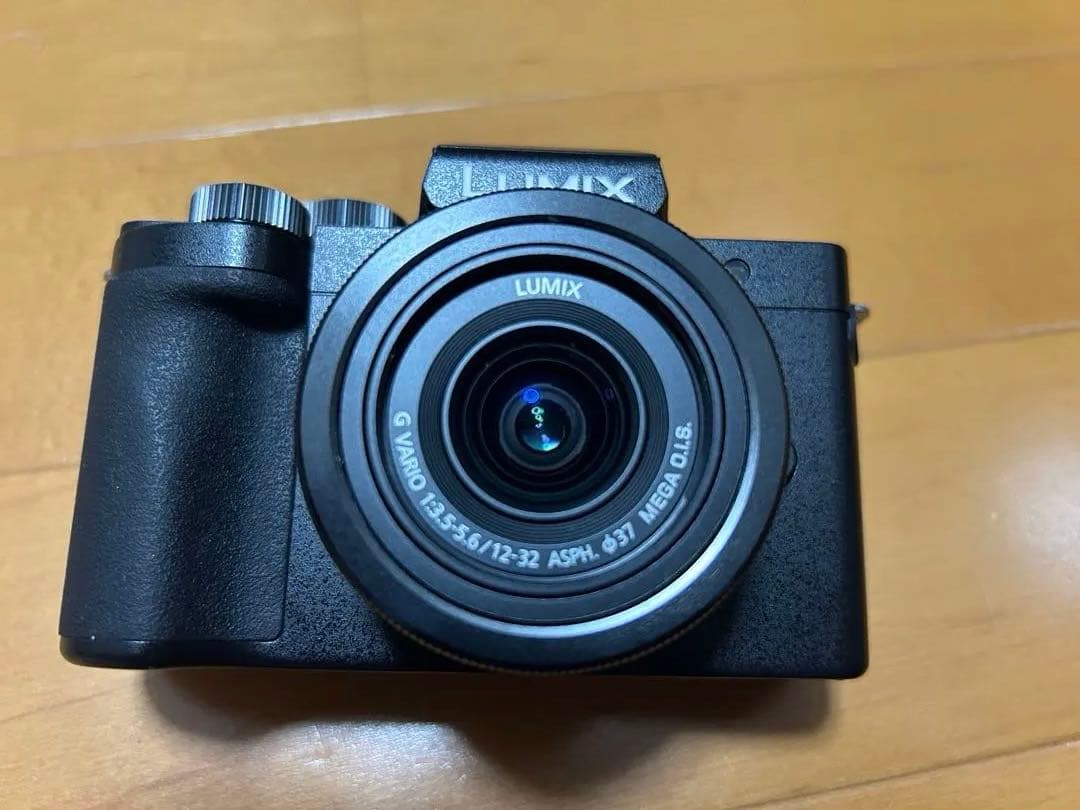 【ほぼ新品】LUMIX G100D ミラーレス一眼カメラ