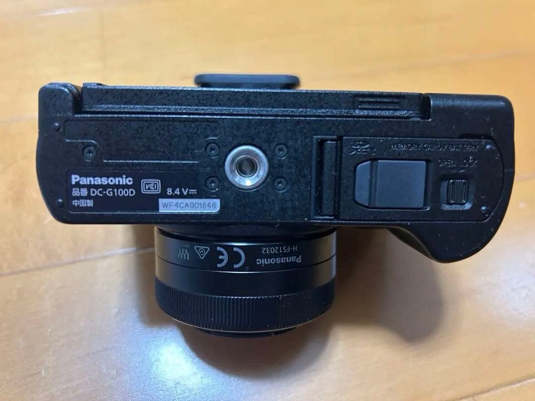 【ほぼ新品】LUMIX G100D ミラーレス一眼カメラ