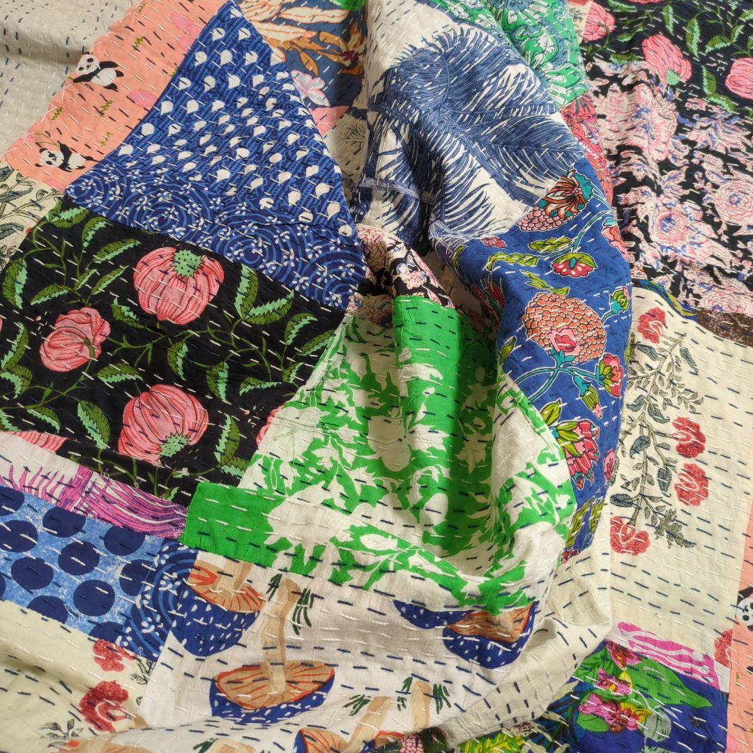 105ꕤ︎︎パッチワーク 手作りカンタキルト プリント マルチカバー 手作り