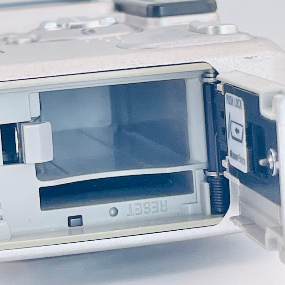 【希少　オールドデジカメ】SONY Cyber-shot DSC-P9