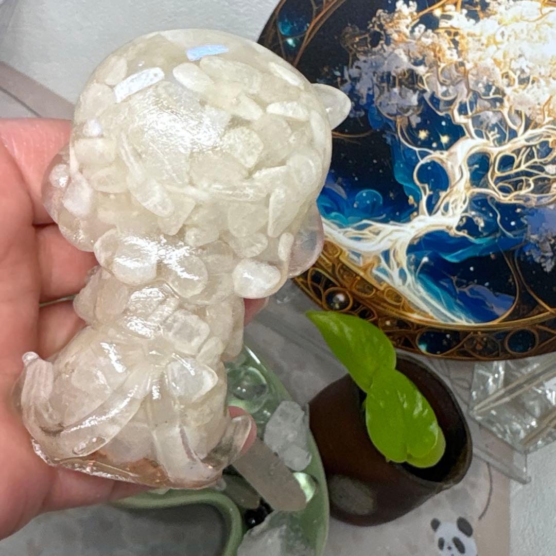 オルゴナイト 花束を抱えた女の子 ブルームーンストーン