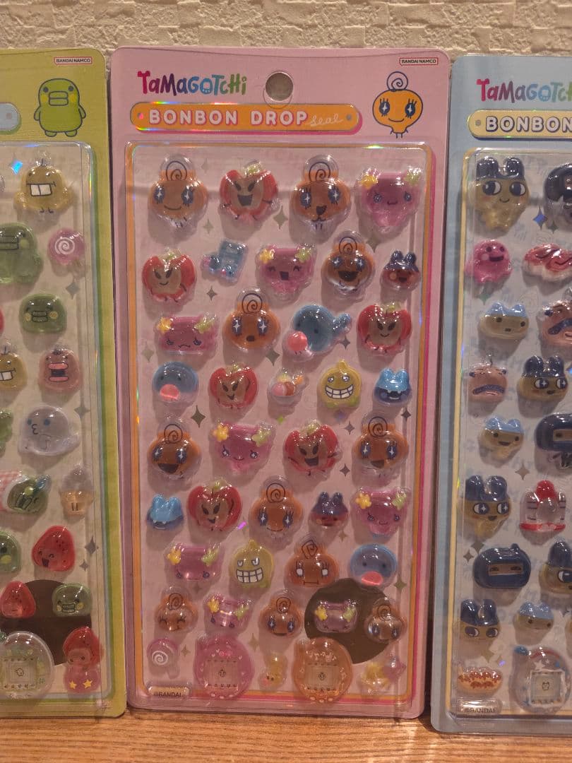 【新品未開封】たまごっち　ボンボンドロップシール　４シート　正規品　サンスター