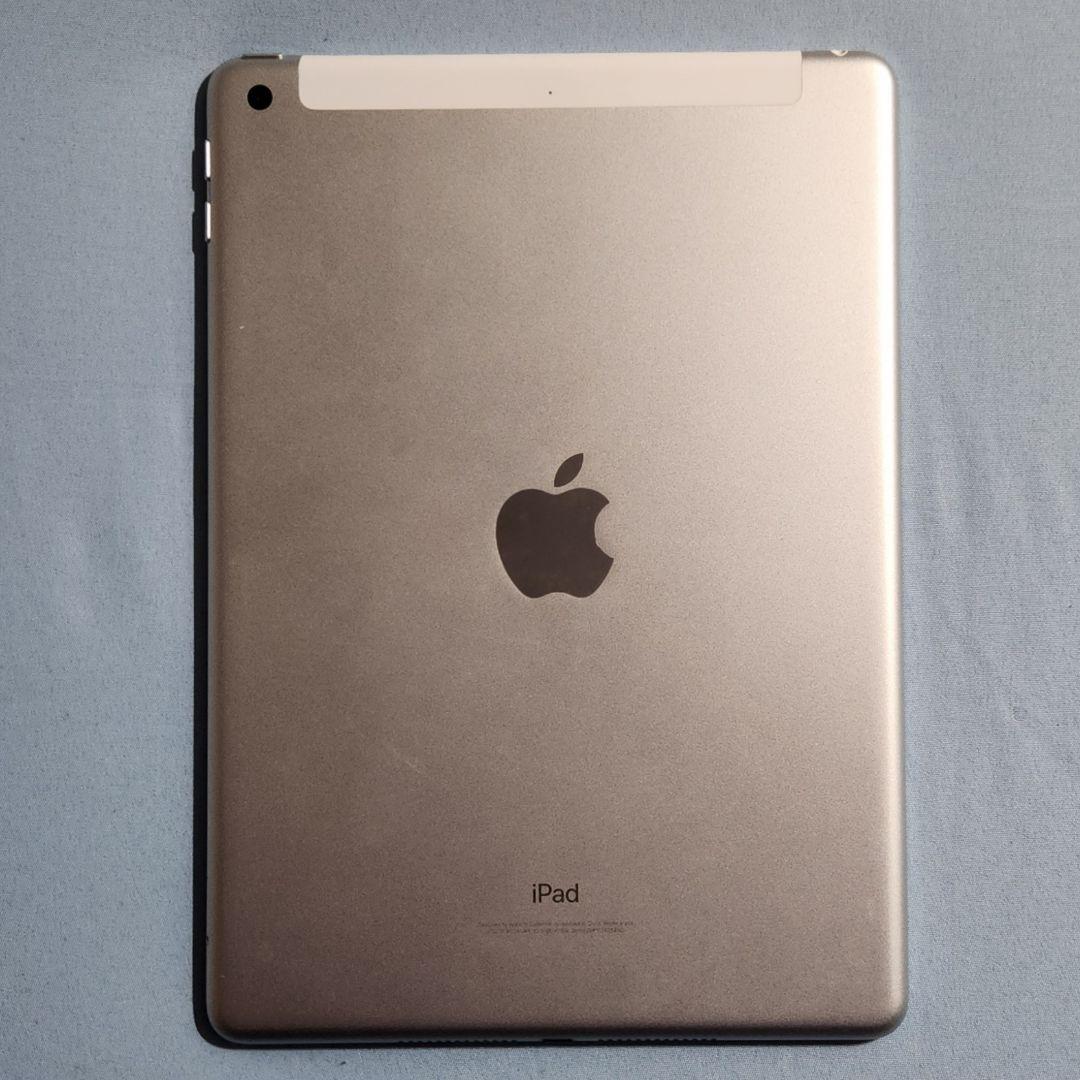 iPad 第6世代 32GB セルラー A1954 02-110