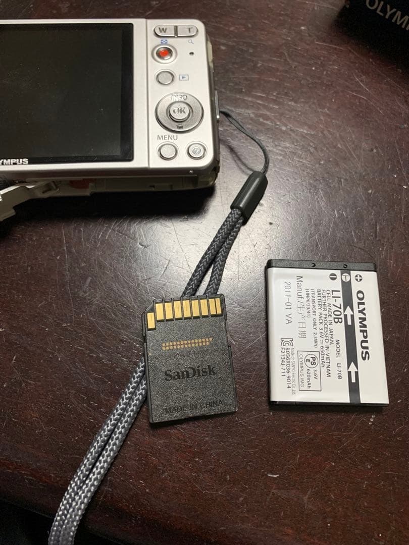 OLYMPUS VG-140 デジタルカメラ一式