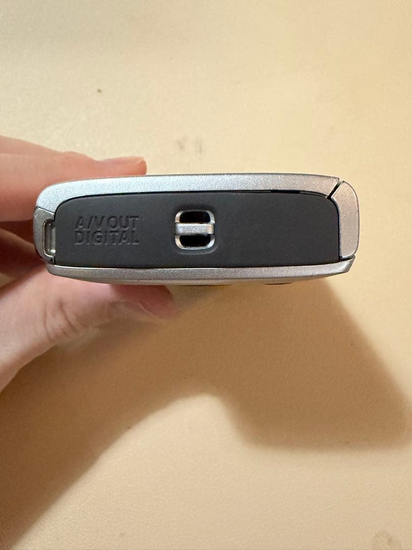 Canon IXY 200 シルバー