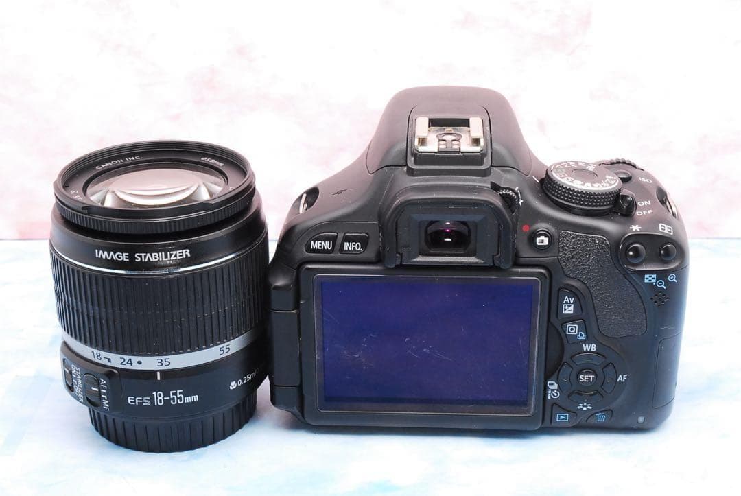 Canon Kiss X5★初心者向け★手ぶれ補正レンズ付★一眼レフカメラ