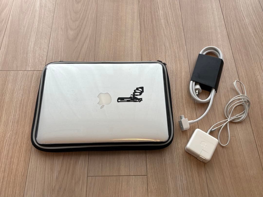 MacBook本体 APPLE MacBook Air MACBOOK AIR MD761J/B