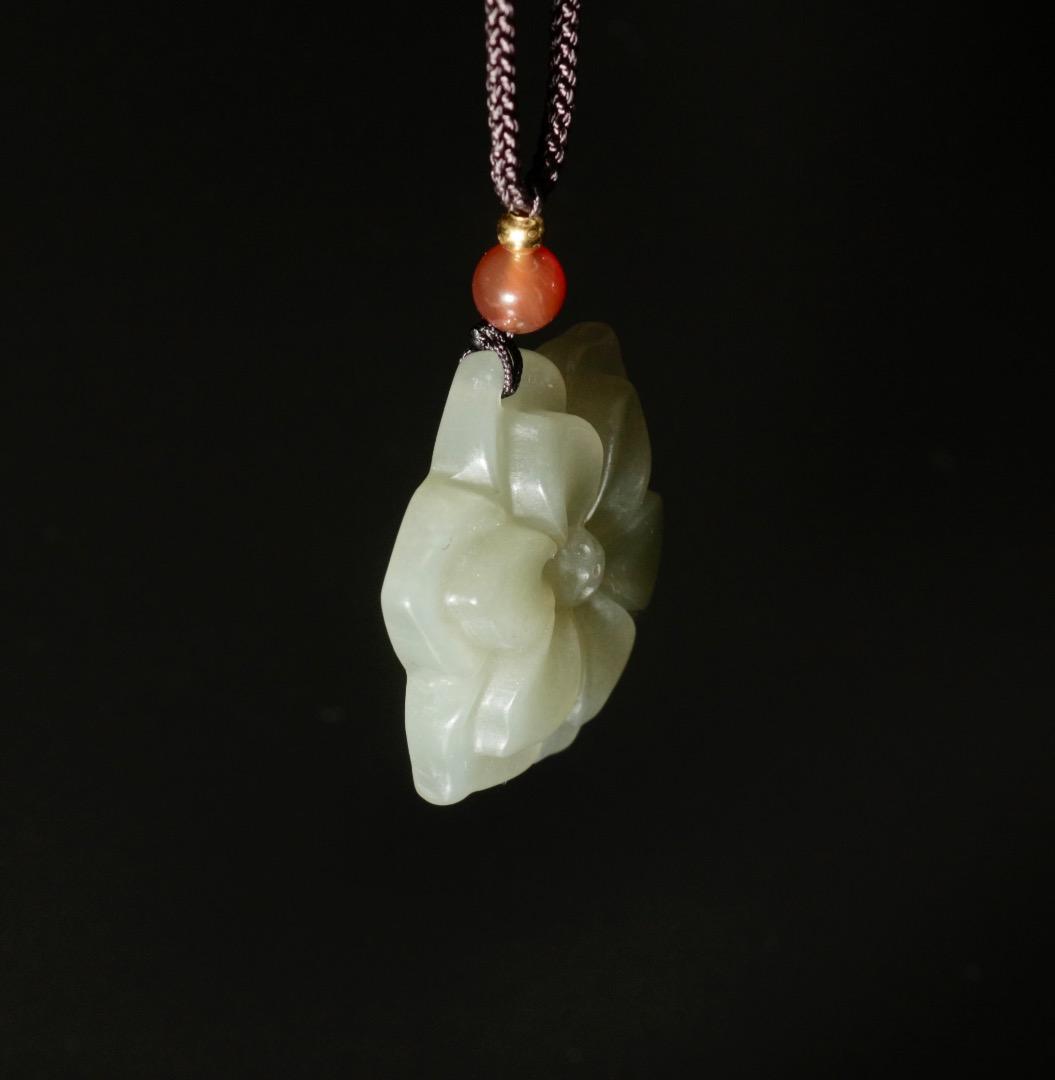 中古 梅花彫刻 ペンダント 玉佩 ネックレス 和田玉アクセサリー CL0016