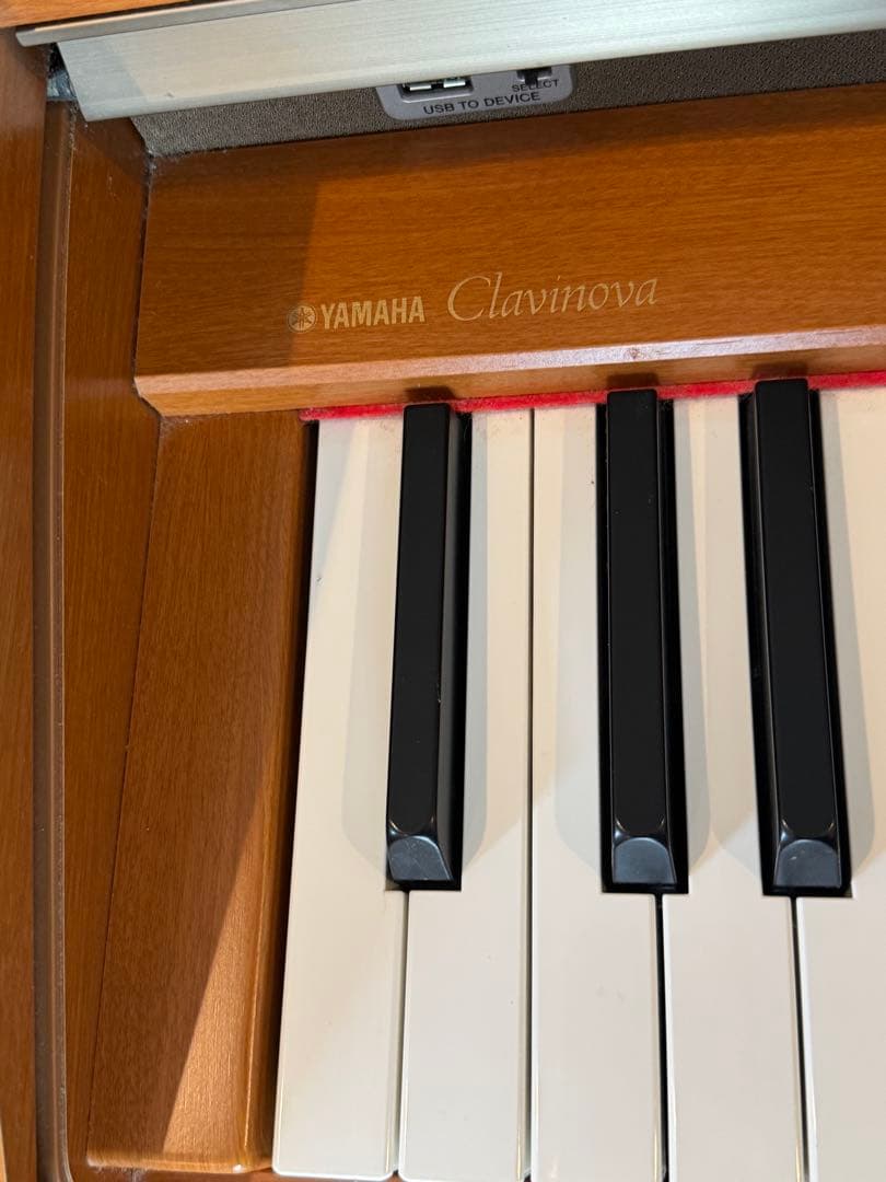 ヤマハ　Clavinova CLP-240C 電子ピアノ