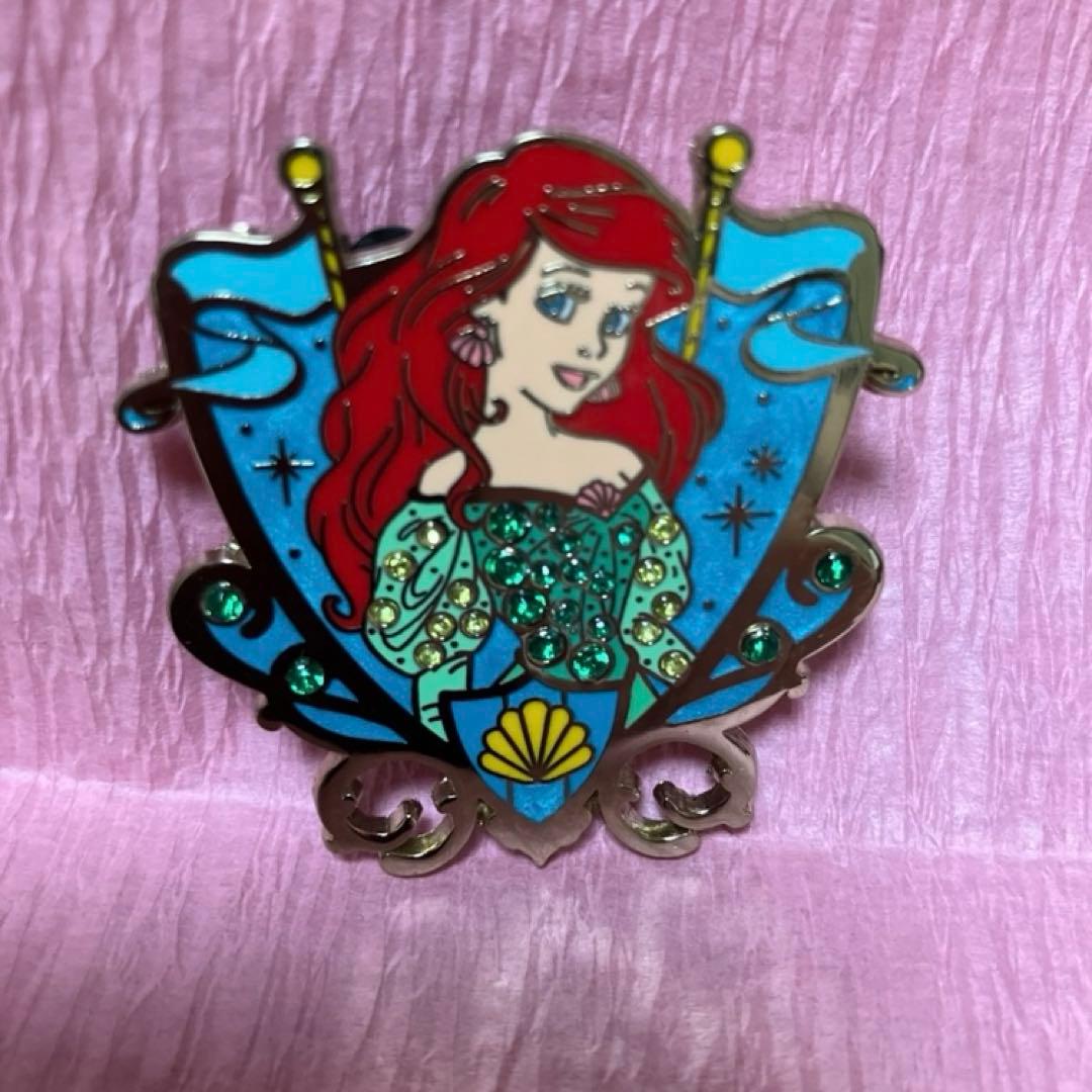 ディズニー　リトルマーメイド　アリエル　ピン　セット　セバスチャン　タッセル