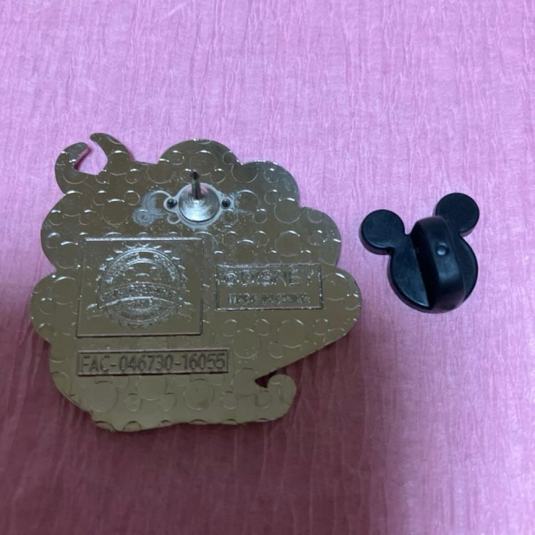 ディズニー　リトルマーメイド　アリエル　ピン　セット　セバスチャン　タッセル