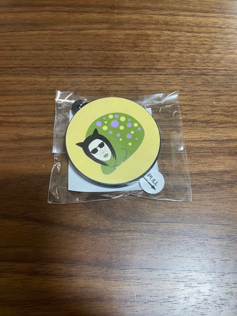 おろちんゆー★非売品・目覚まし時計とキャラクターピンバッジセット