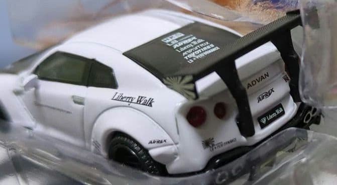 ミニGTLB★Works Nissan GT-R White