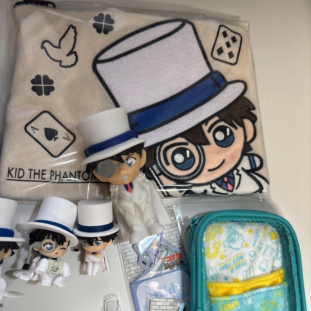 怪盗キッド ポーチ、フィギュア、アクスタなど15点セット