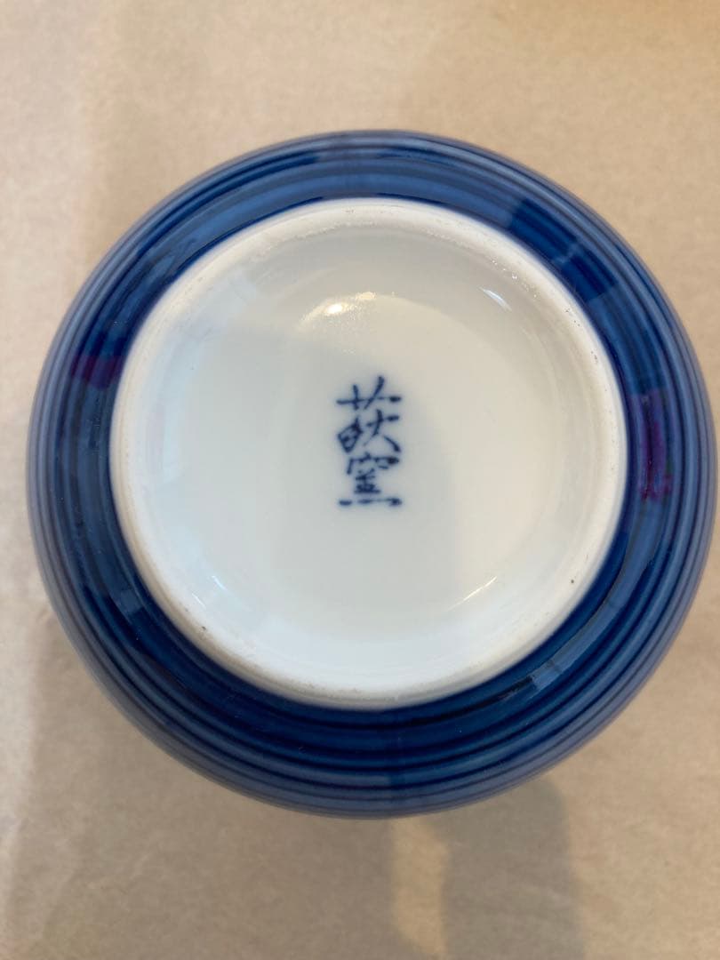 青い花柄と鳥模様の食器セット