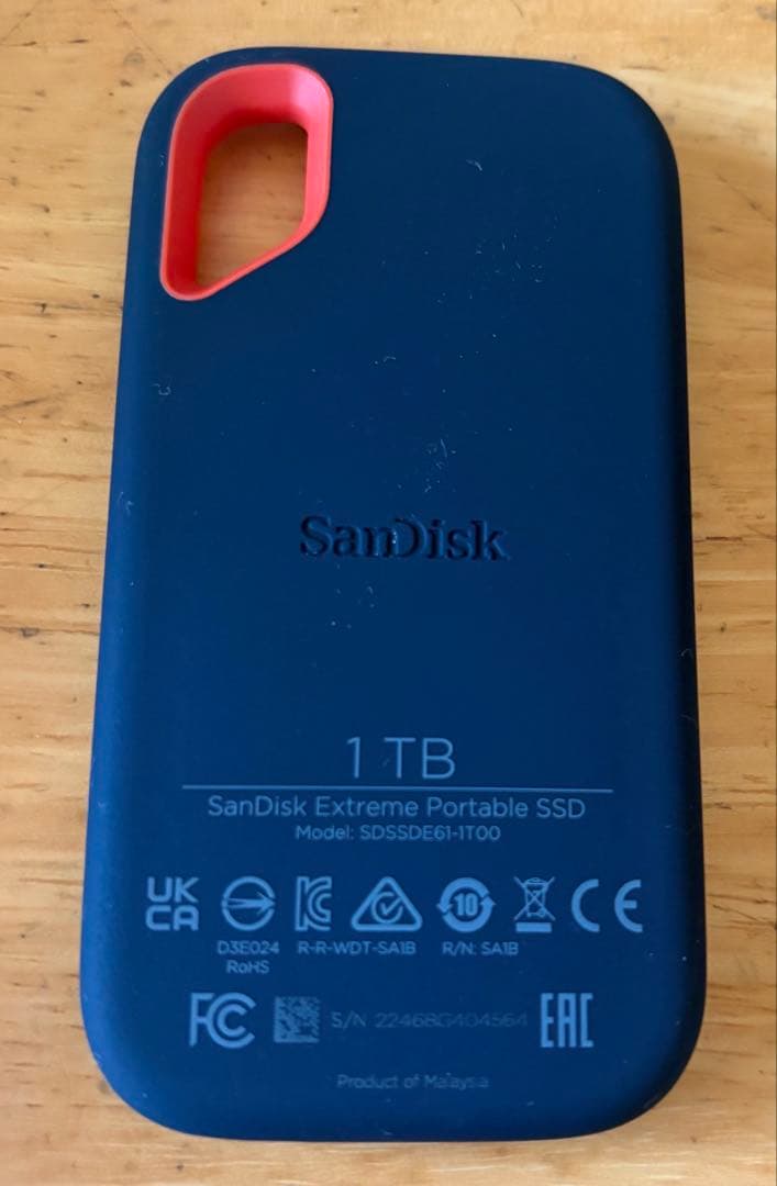 SanDisk Extreme Portable SSD 1TB 外付け