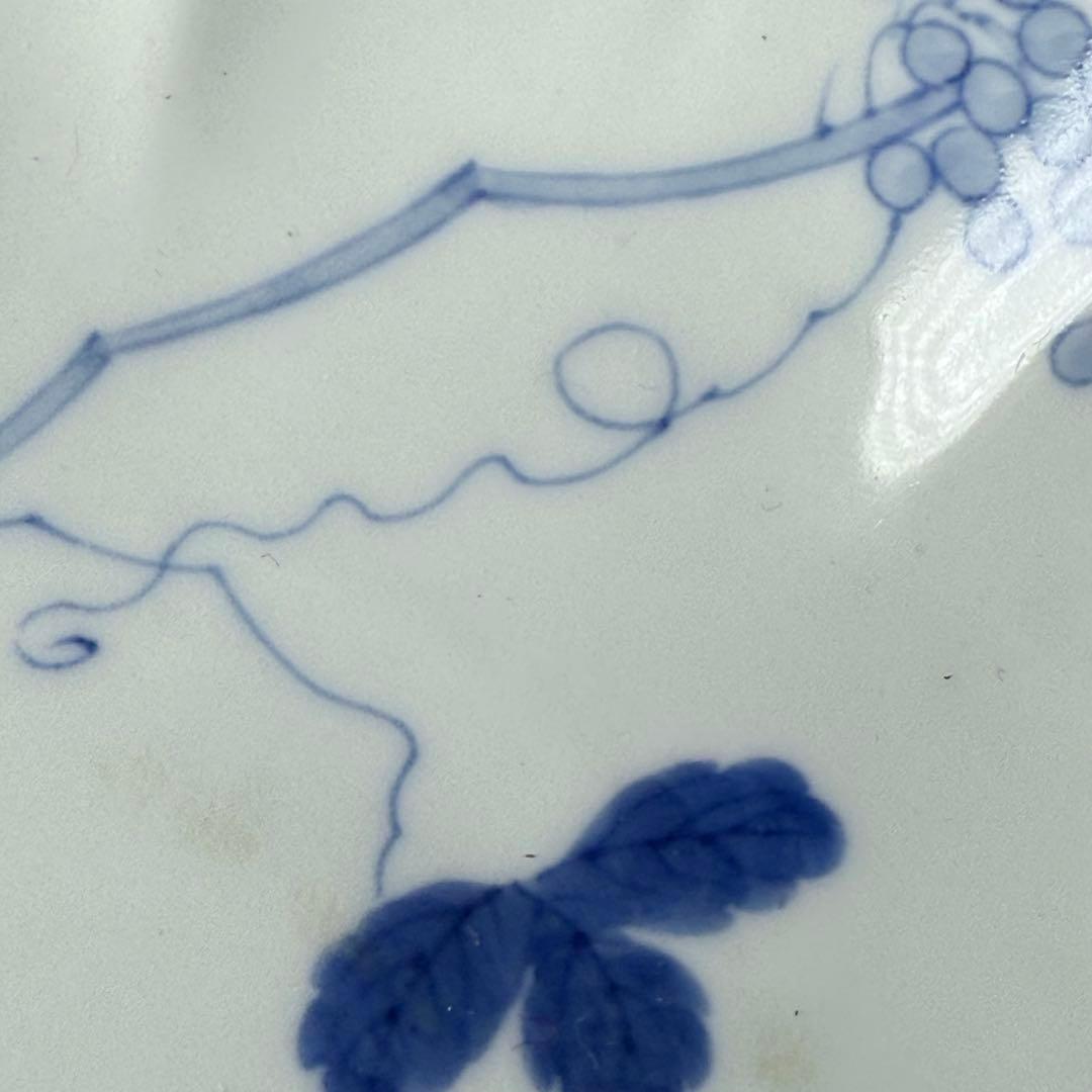 後期鍋島　染付葡萄絵菊花形皿　二点　膾皿　同手図録掲載品　蒐集家旧蔵品