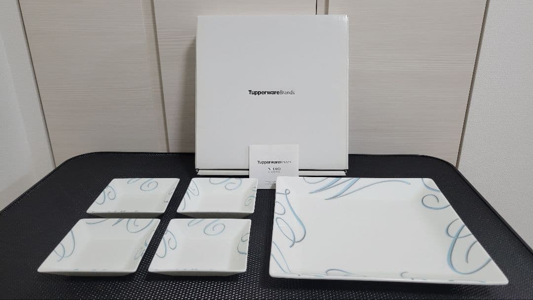 【新品】Tupperware & NIKKO 55周年記念角皿セット