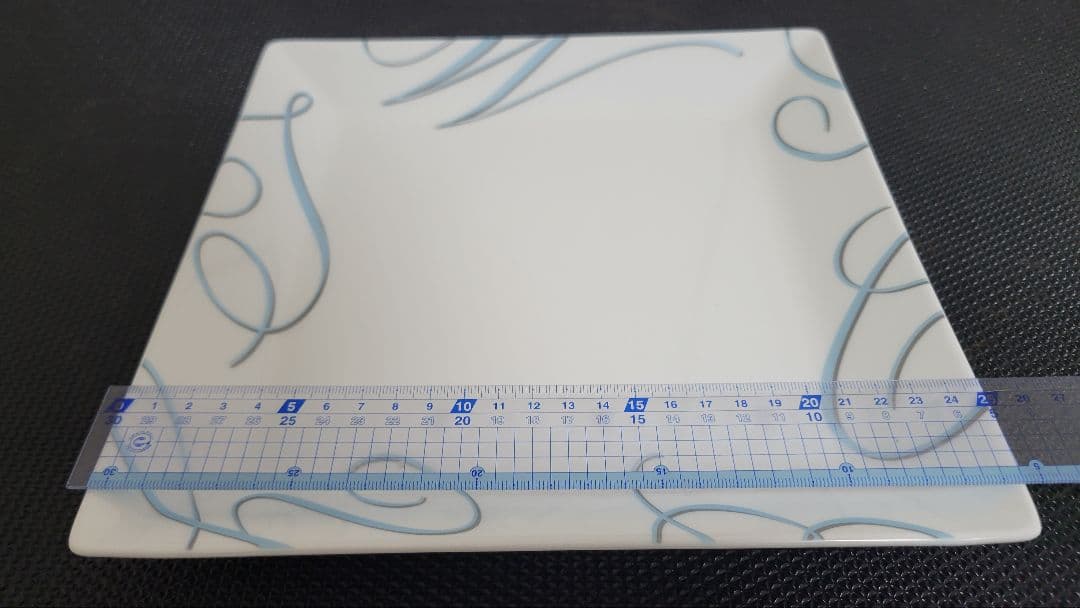 【新品】Tupperware & NIKKO 55周年記念角皿セット