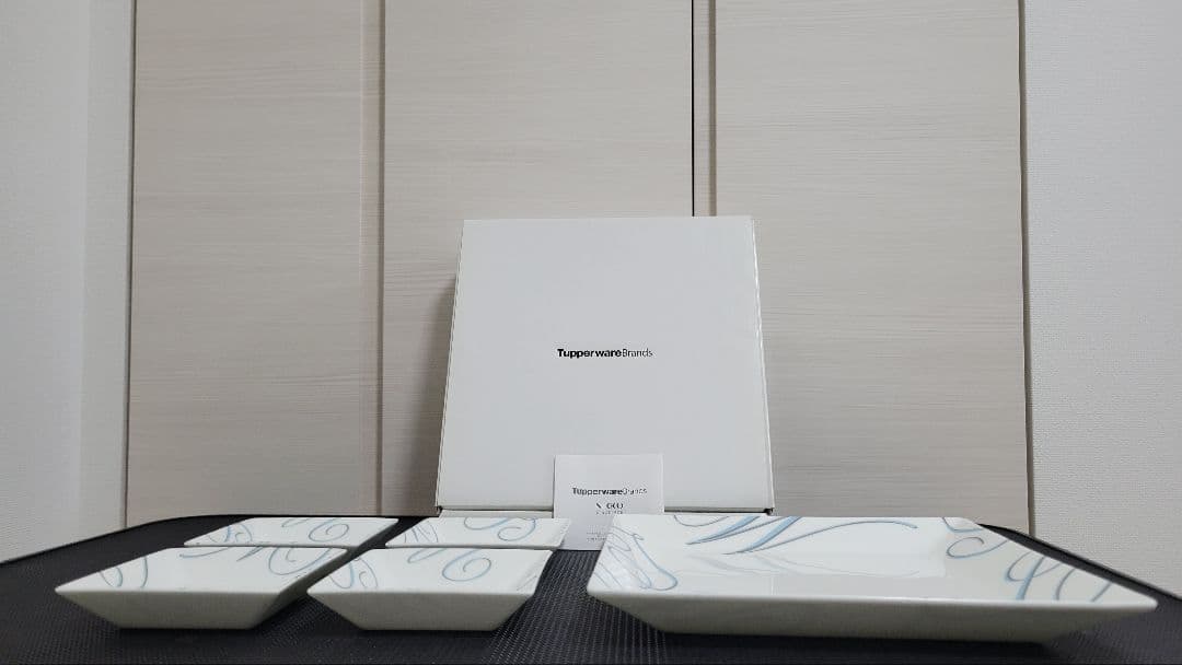 【新品】Tupperware & NIKKO 55周年記念角皿セット