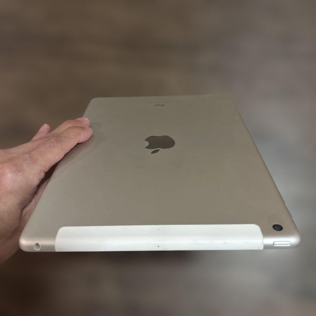 iPad 第7世代 32GB SIMロック解除済