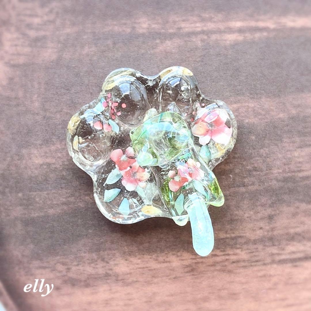 【hana様】天然石　琉球ガラス　菊　じゃれ猫　レジン　チャーム