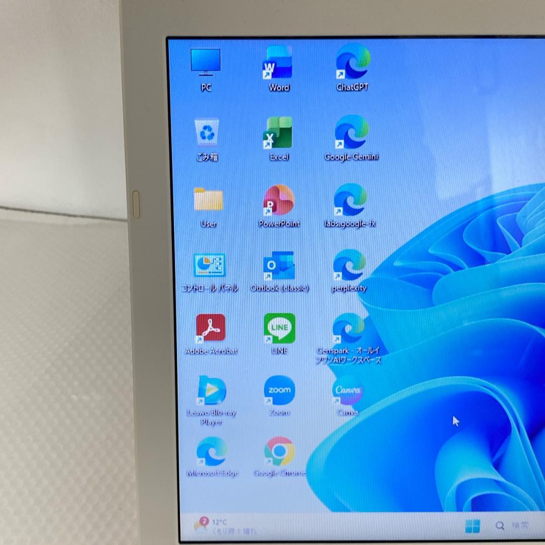 美品 ノートパソコン 東芝 Windows11 Office2021付