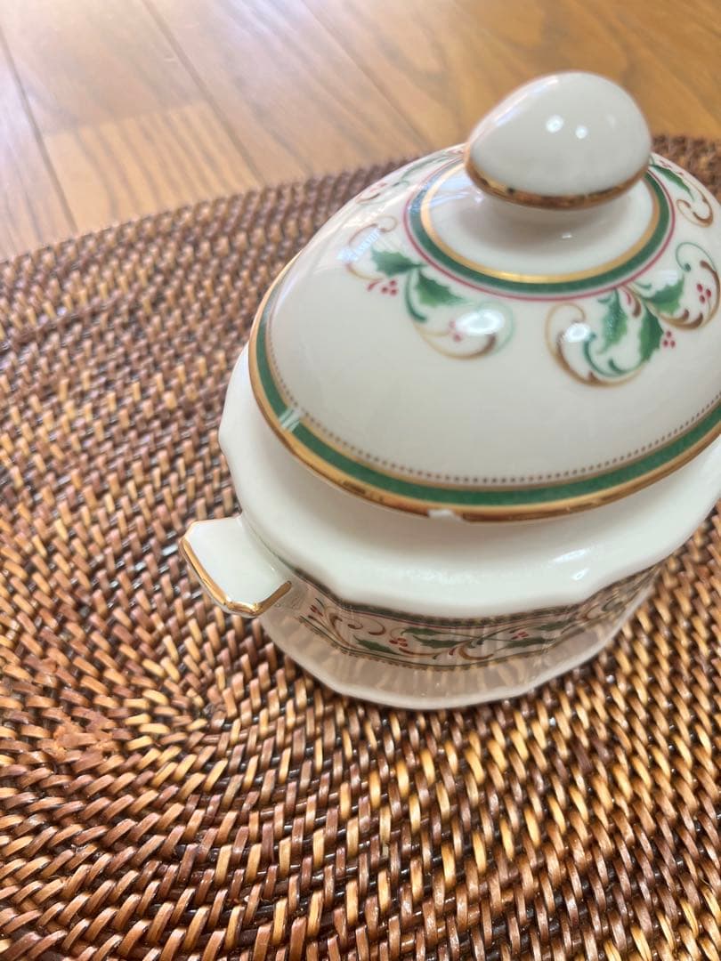 ノリタケ　クリスマス　オーバルプレート　クリーマー　シュガーボウル　セット