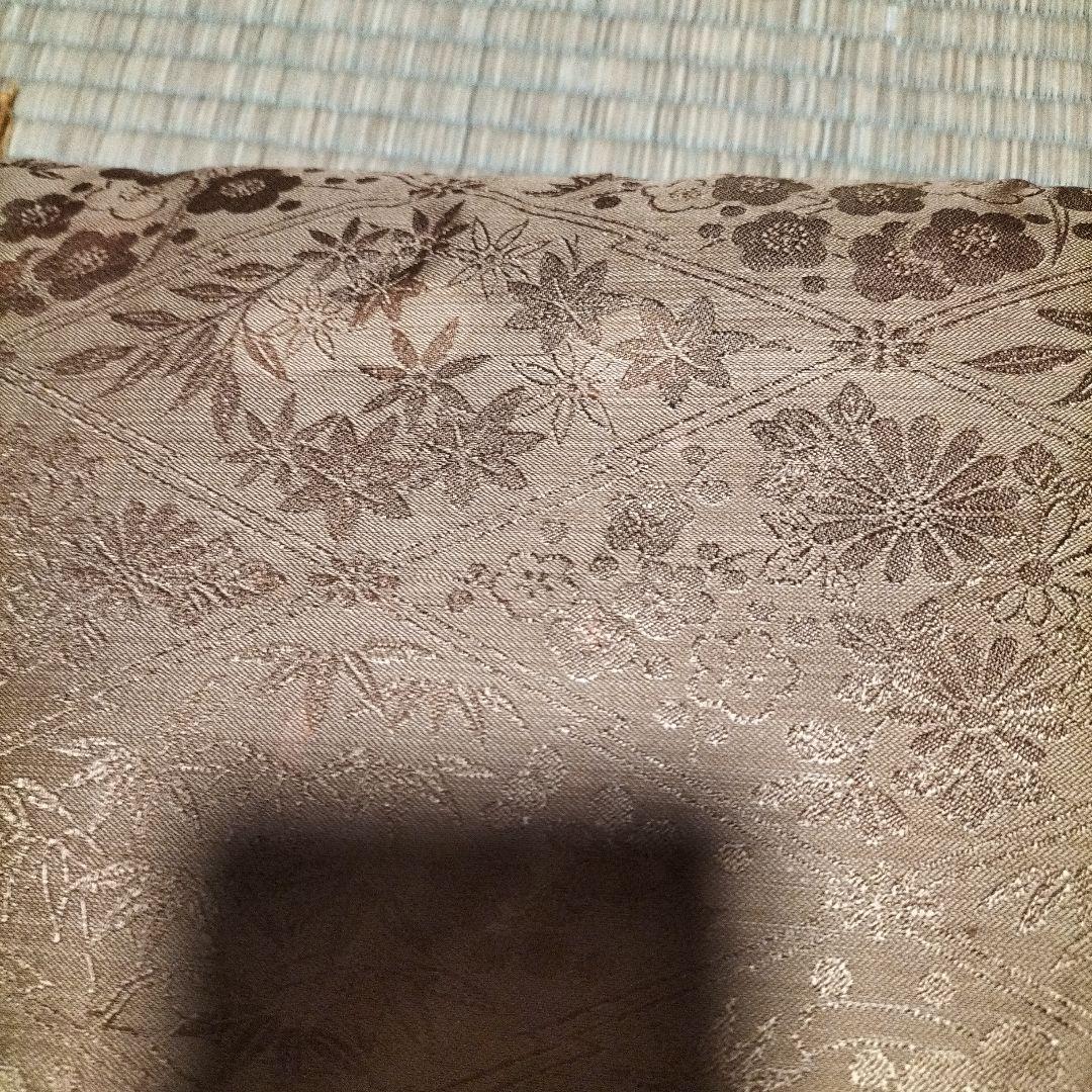 和柄 黄金色 座布団 5枚セット　ふかふか　気品溢れる　至福のひととき　高級感