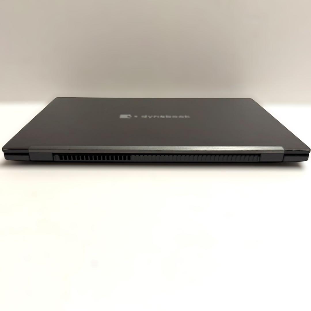 バッテリー最大容量92%！ 東芝 dynabook G83/HU 2022年製