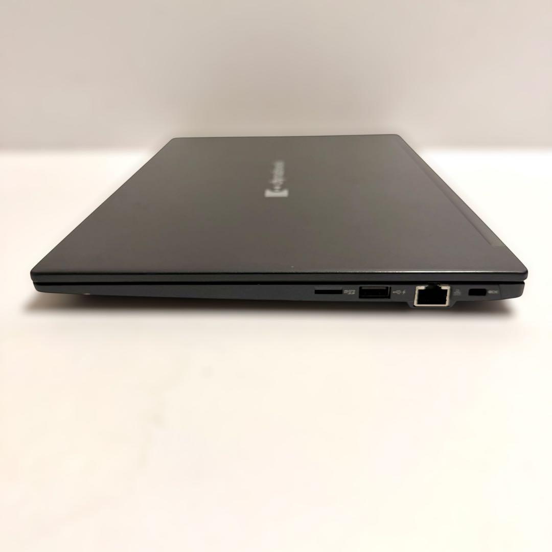 バッテリー最大容量92%！ 東芝 dynabook G83/HU 2022年製