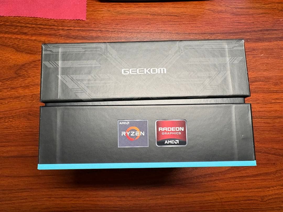 値下げ 美品 GEEKOM A7 R9 7940HS メモリ32G 2TB