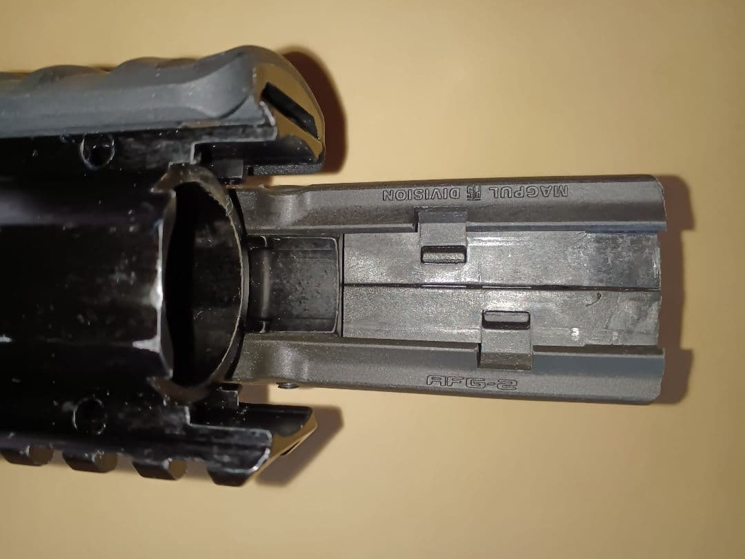 ERGOレミントン870フォアエンド実物