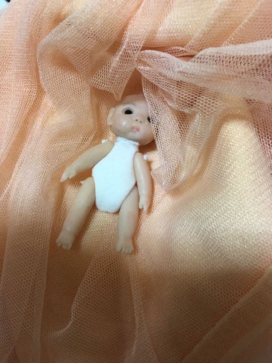 ミニサイズの女の子 身長約8センチ ◇