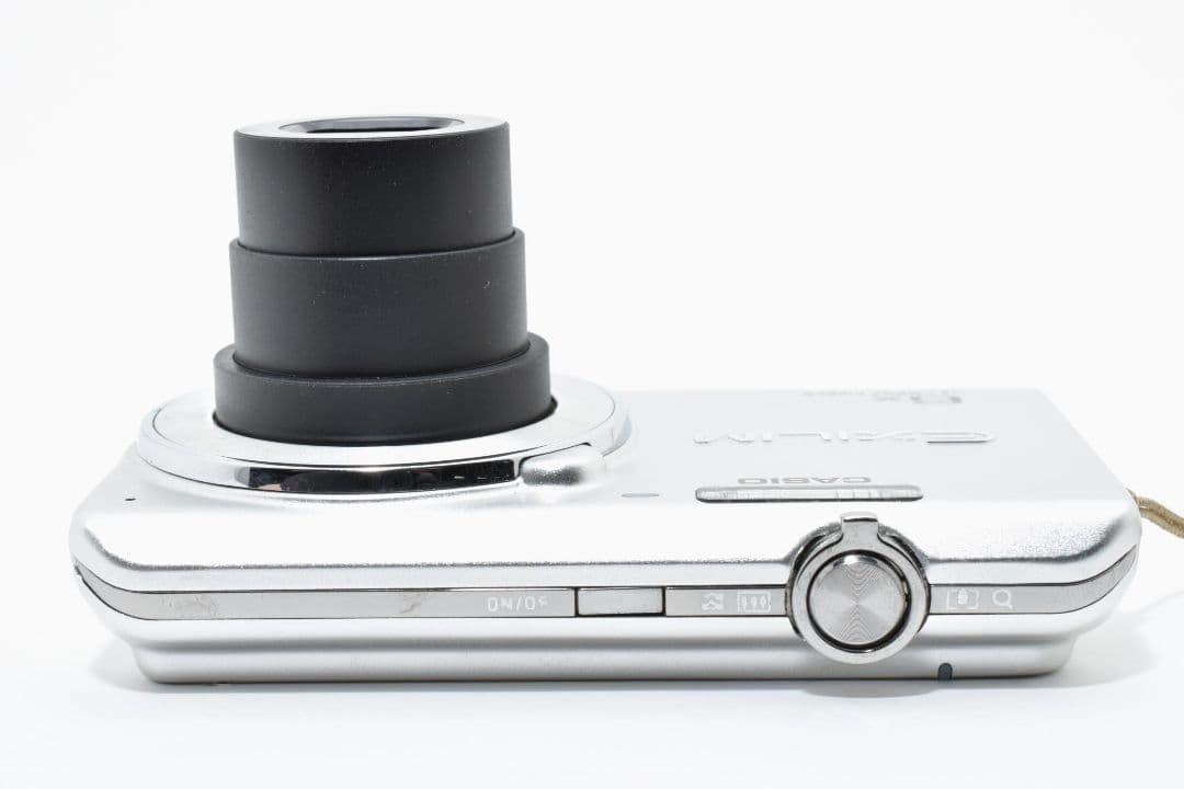 CASIO EXILIM EX-Z900 シルバー