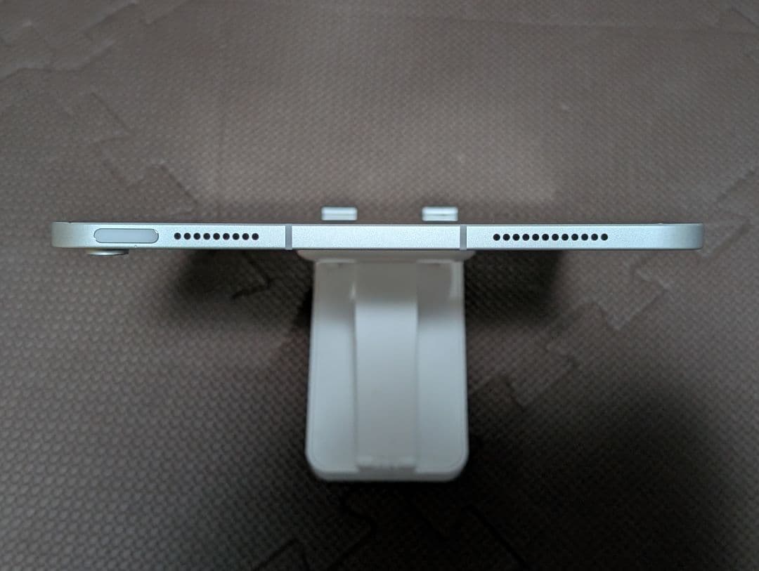 未使用に近い IPad 第11世代 A16 Wi-Fi + Cellular