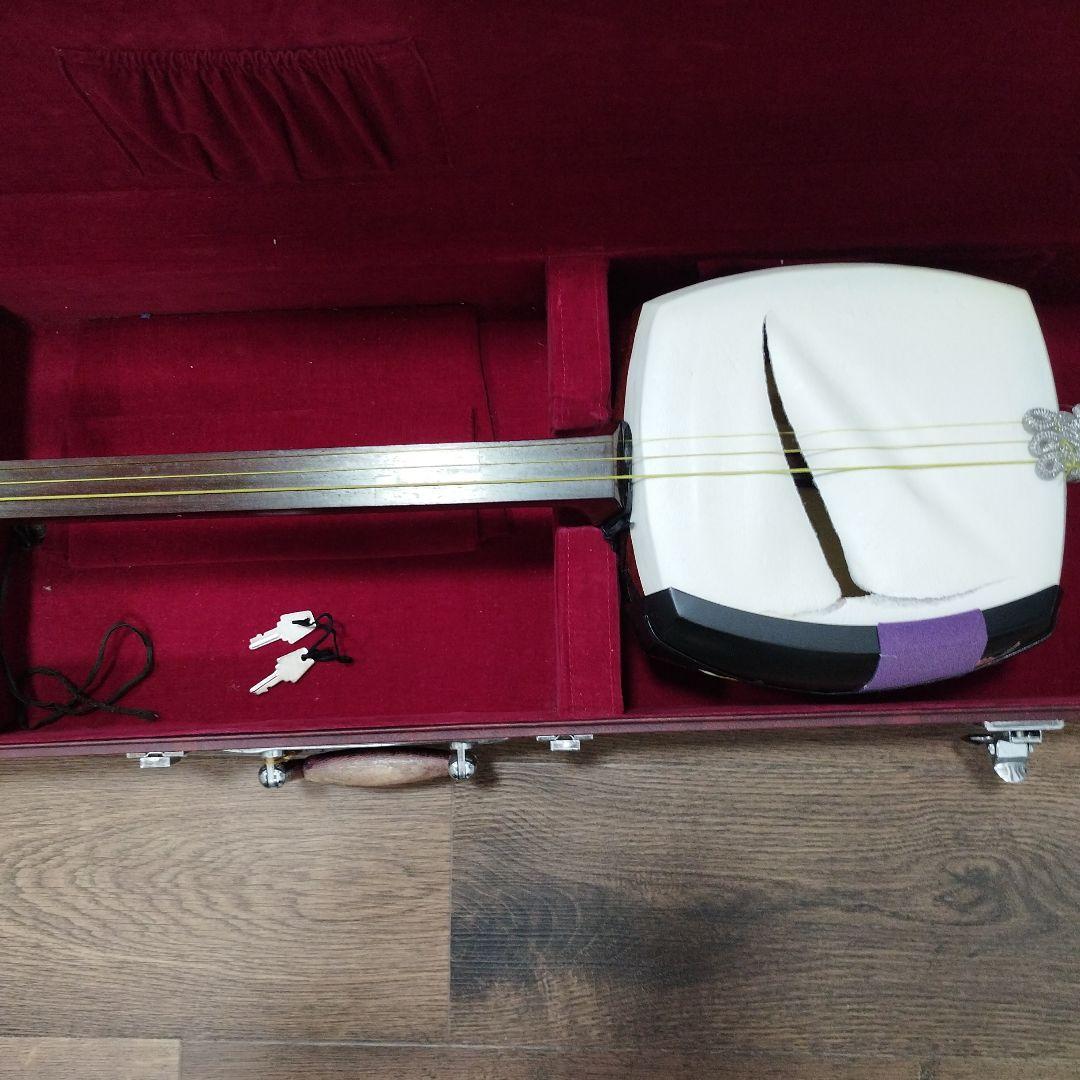 津軽三味線本体 鳥の絵柄 ハードケース付