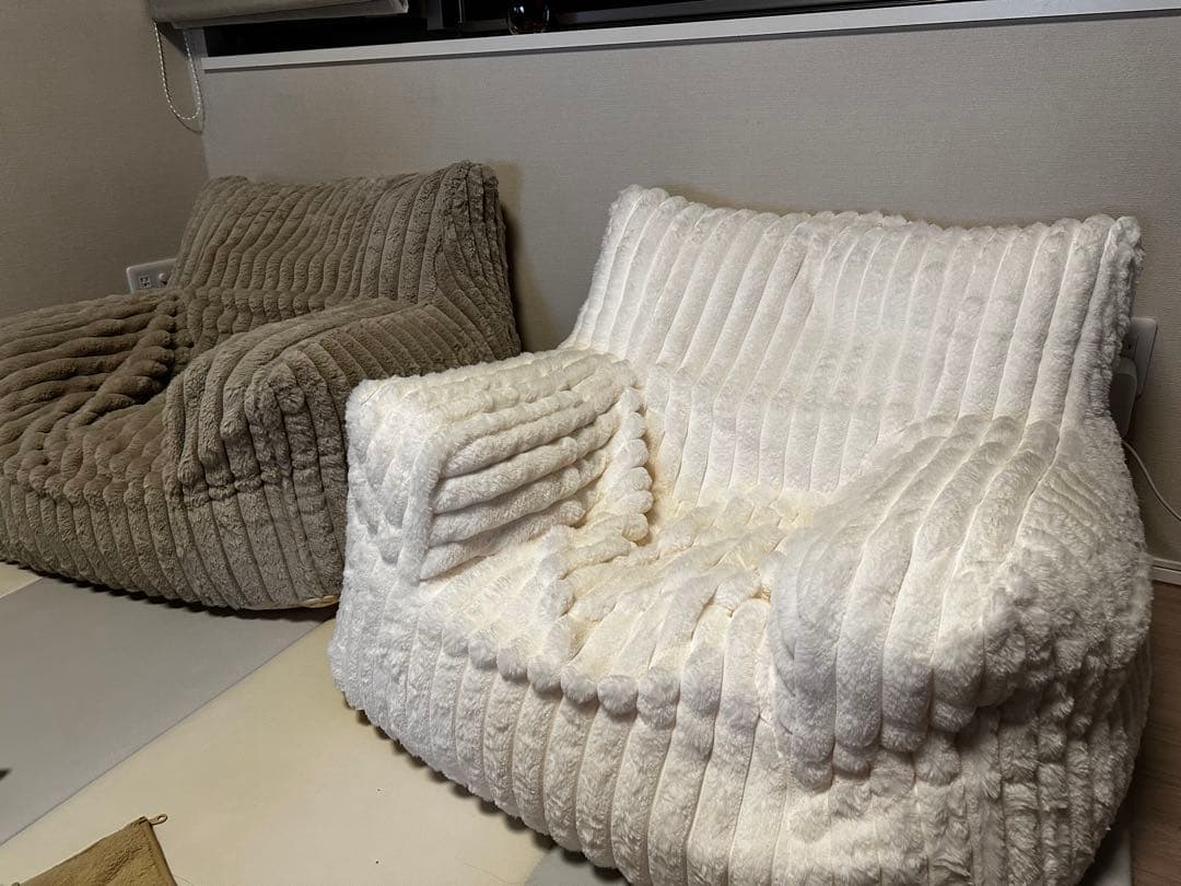 新品未使用　NERUS 正規品 ふわとろクッション ビーズクッション　2個セット