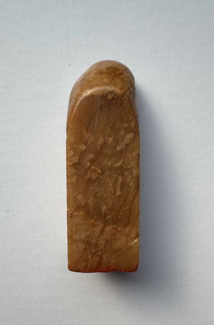 杨龙石 作（王維翰印） 尺寸：8.3 cm x2.7 cmx2.7 cm