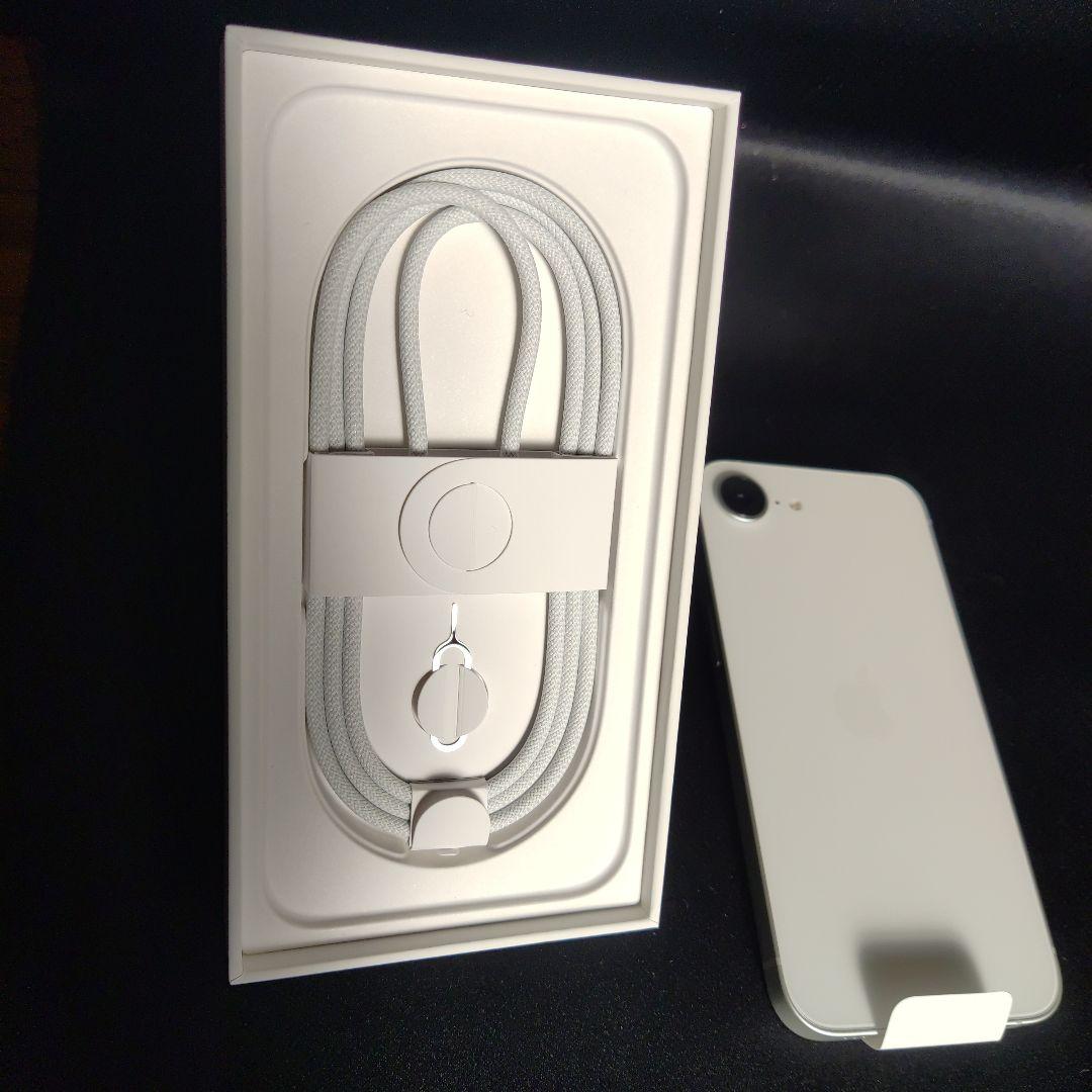 iPhone16e 128GB 未使用　白